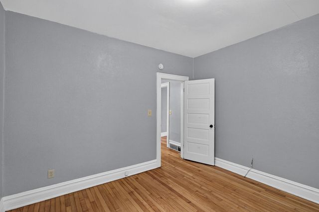 1927 Sherwood Avenue, Saint Paul, MN 55119