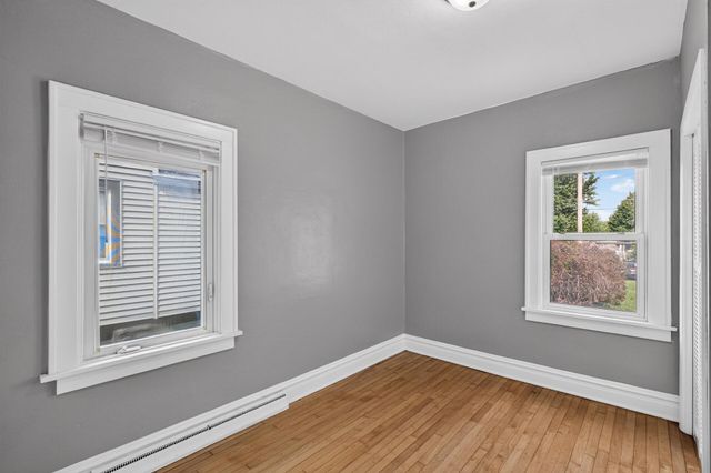1927 Sherwood Avenue, Saint Paul, MN 55119