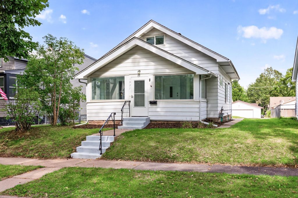 1927 Sherwood Avenue, Saint Paul, MN 55119 — exterior