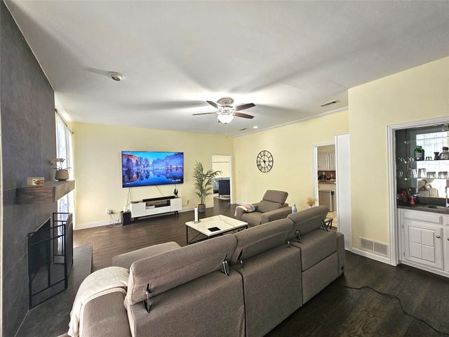 13103 Fall Manor Drive, Dallas, TX 75243