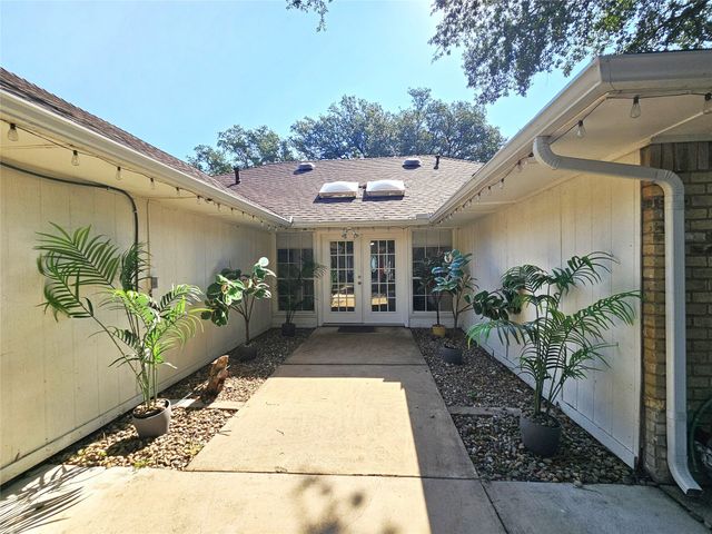 13103 Fall Manor Drive, Dallas, TX 75243