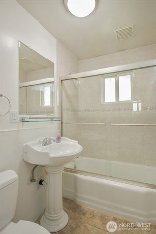 2022 S 108th Street, Seattle, WA 98168