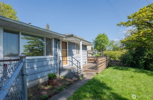 2022 S 108th Street, Seattle, WA 98168