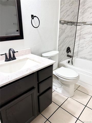 12430 E Cornell Avenue 101, Aurora, CO 80014