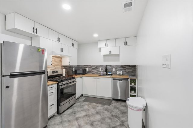 9829 Park Lane Court B, Dallas, TX 75220