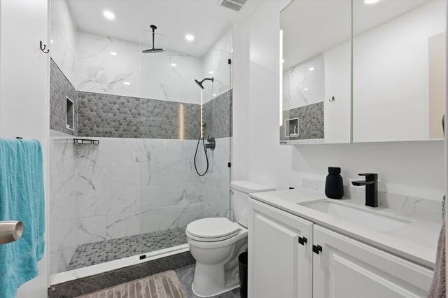 9829 Park Lane Court B, Dallas, TX 75220