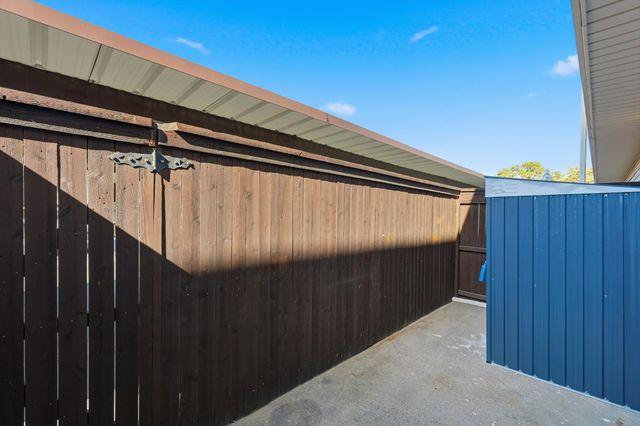 9829 Park Lane Court B, Dallas, TX 75220