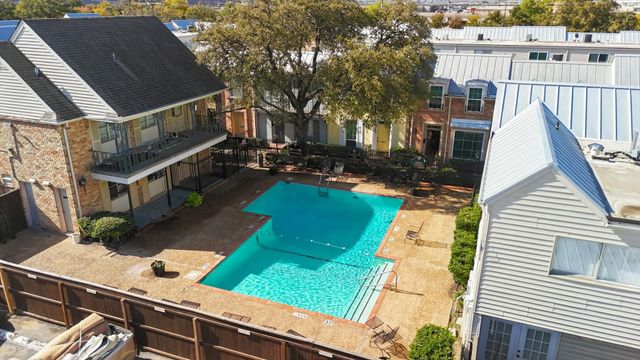 9829 Park Lane Court B, Dallas, TX 75220