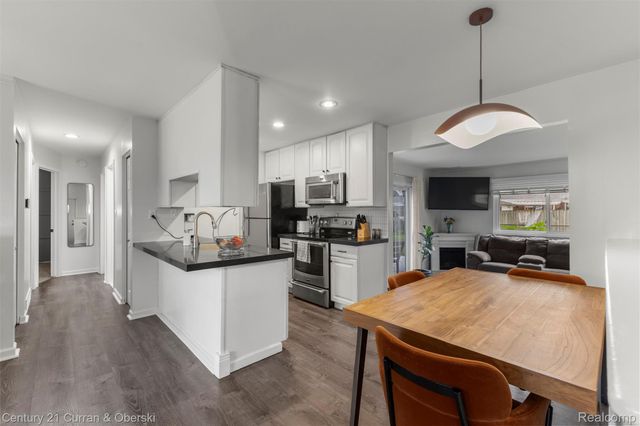 34204 Florence Street, Westland, MI 48185