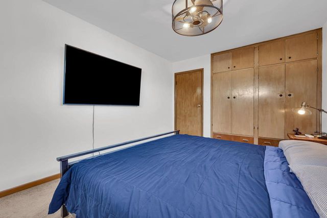 5320 52nd AVENUE, Kenosha, WI 53144