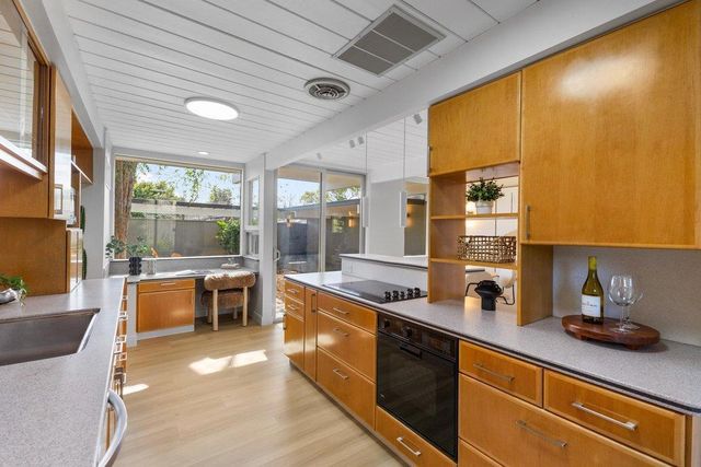 729 Stendhal Lane, Cupertino, CA 95014