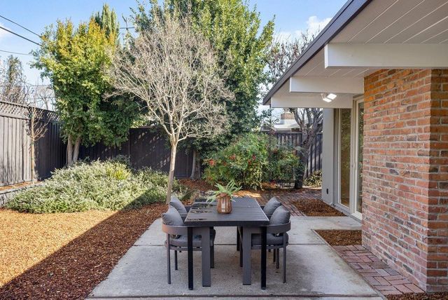 729 Stendhal Lane, Cupertino, CA 95014