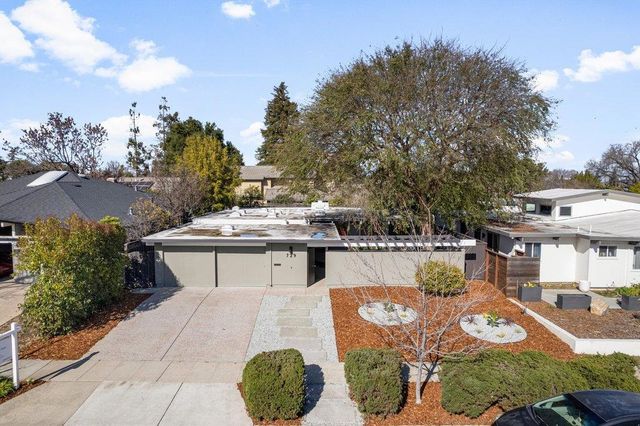 729 Stendhal Lane, Cupertino, CA 95014