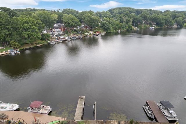 3867 Bay Path Drive, Akron, OH 44319
