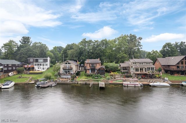 3867 Bay Path Drive, Akron, OH 44319