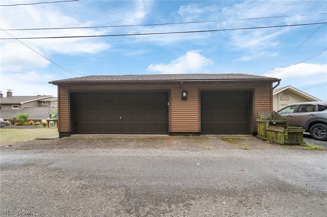 3867 Bay Path Drive, Akron, OH 44319