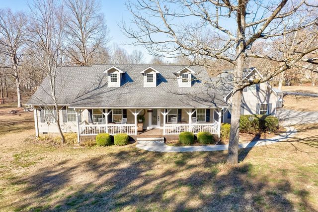 165 Richland Street, Calhoun, GA 30701