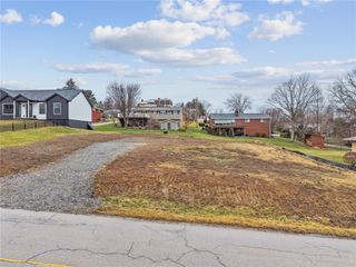 Lot 3A McLaughlin Dr, Hempfield Twp, PA 15601