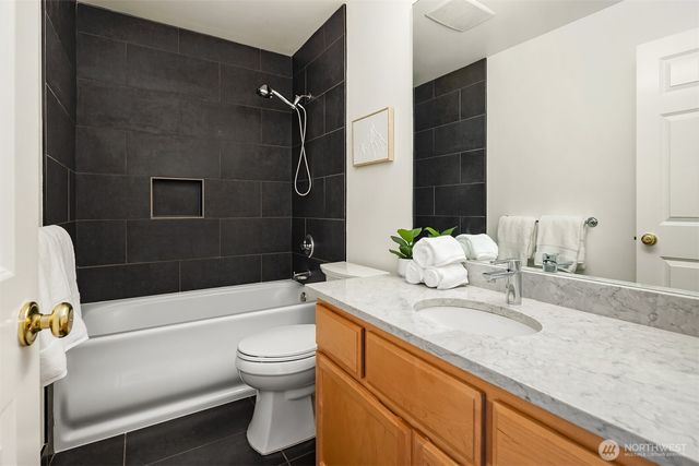 6308 Clubhouse Lane, Mukilteo, WA 98275