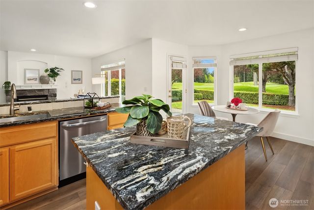 6308 Clubhouse Lane, Mukilteo, WA 98275