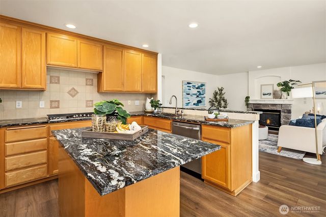 6308 Clubhouse Lane, Mukilteo, WA 98275