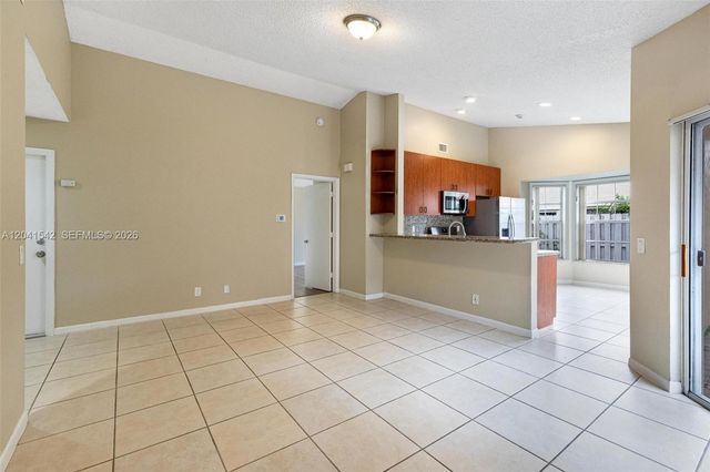 1513 Garden Rd, Weston, FL 33326