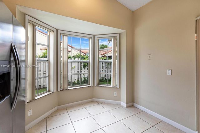 1513 Garden Rd, Weston, FL 33326