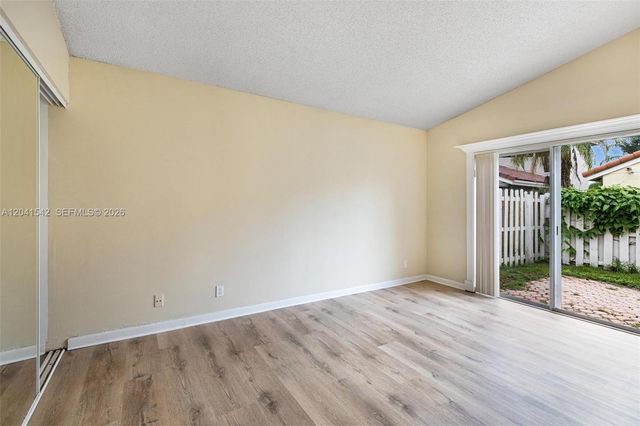 1513 Garden Rd, Weston, FL 33326