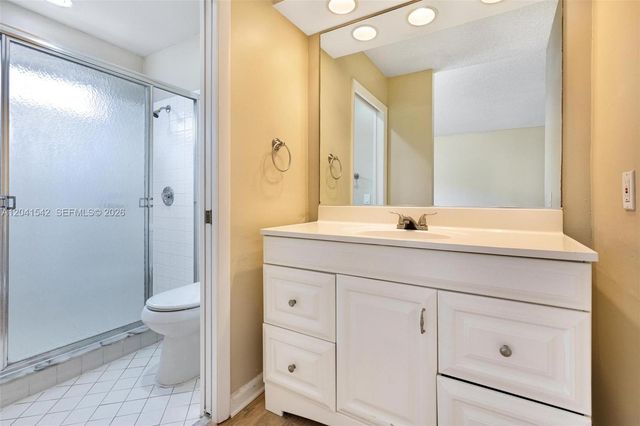 1513 Garden Rd, Weston, FL 33326
