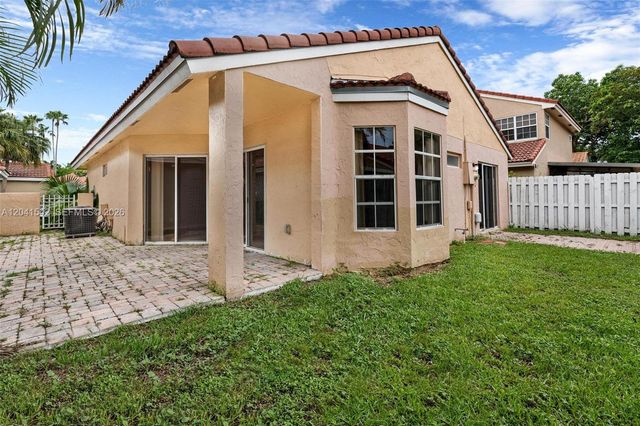 1513 Garden Rd, Weston, FL 33326