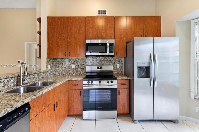 1513 Garden Rd, Weston, FL 33326