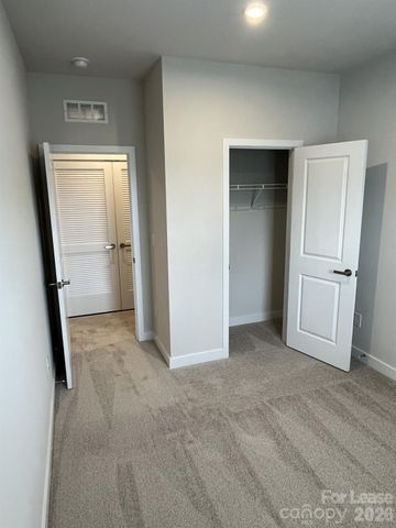 5013 Griers Hill Drive, Charlotte, NC 28273