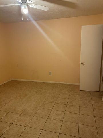 10751 Corona Lane, Houston, TX 77072