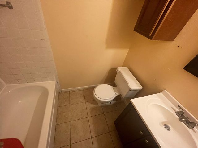 10751 Corona Lane, Houston, TX 77072