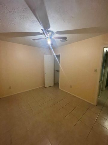 10751 Corona Lane, Houston, TX 77072