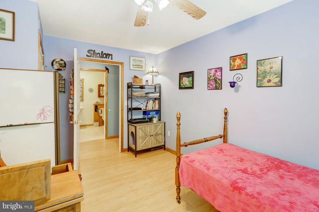 10 GROW RD, Honey Brook, PA 19344