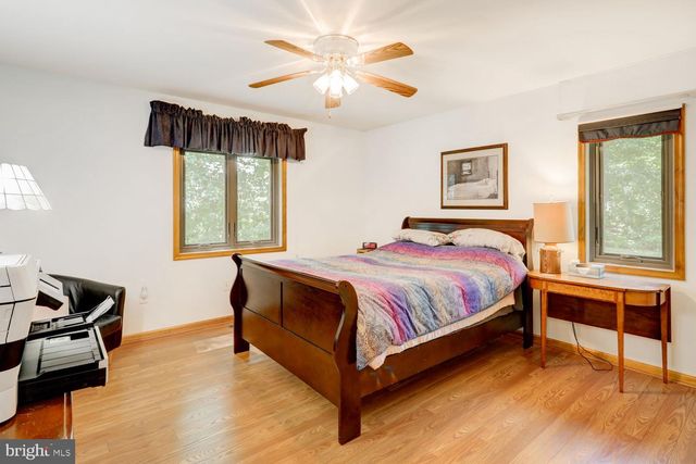10 GROW RD, Honey Brook, PA 19344