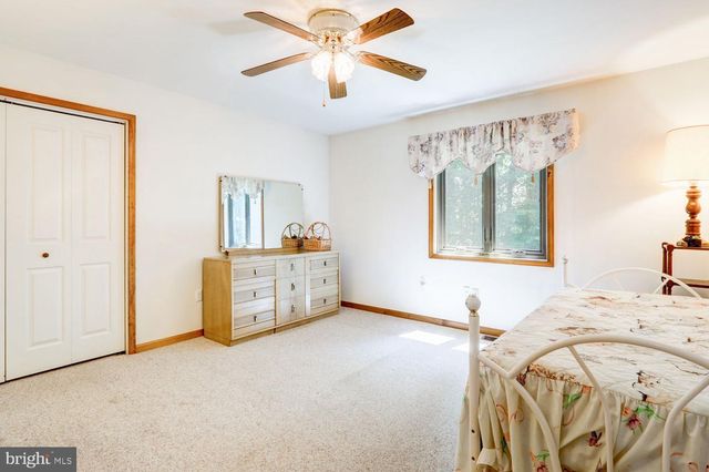 10 GROW RD, Honey Brook, PA 19344