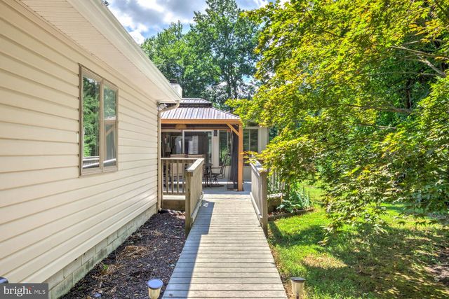 10 GROW RD, Honey Brook, PA 19344
