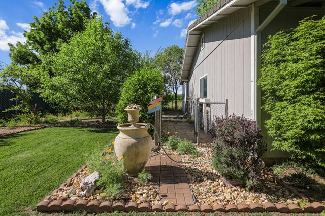 23290 Hogsback Road, Red Bluff, CA 96080