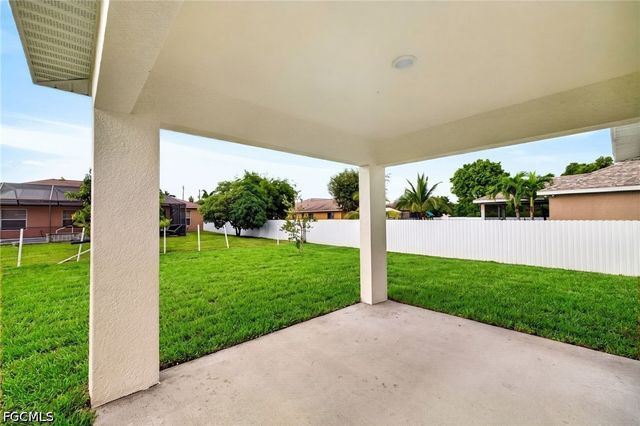 411 NW 11th ST, Cape Coral, FL 33993