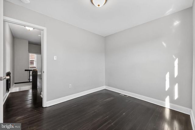 2541 S MOLE ST, Philadelphia, PA 19145