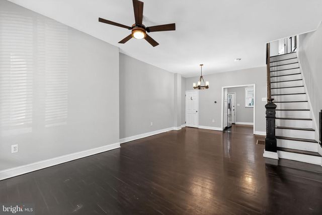 2541 S MOLE ST, Philadelphia, PA 19145