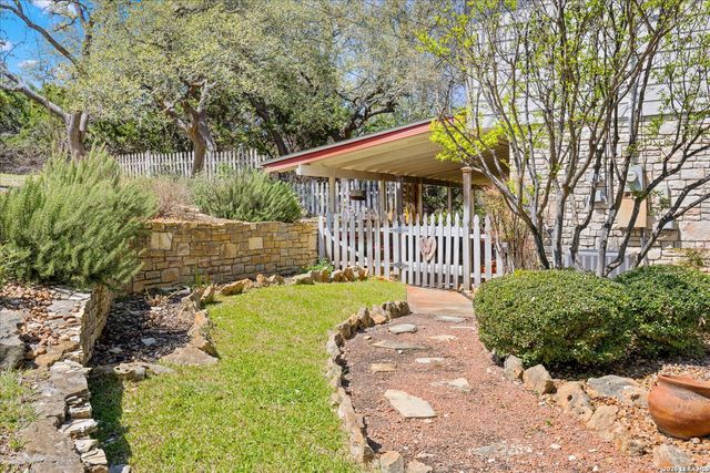 110 Indian Knoll, Boerne, TX 78006