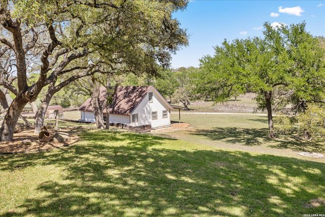 110 Indian Knoll, Boerne, TX 78006