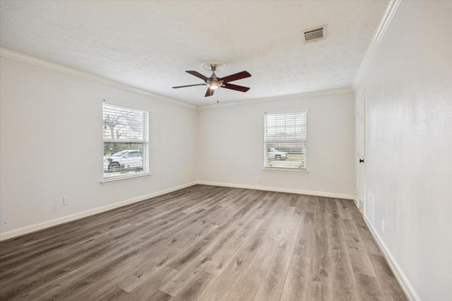 4718 Blanton Boulevard, Houston, TX 77092