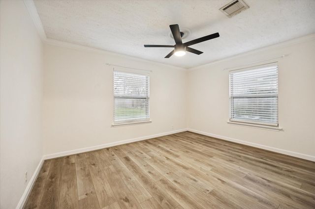 4718 Blanton Boulevard, Houston, TX 77092