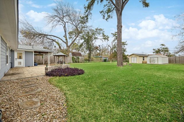 4718 Blanton Boulevard, Houston, TX 77092