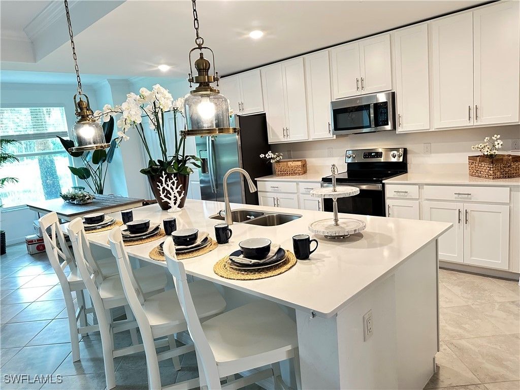 6070 National BLVD 215, Ave Maria, FL 34142