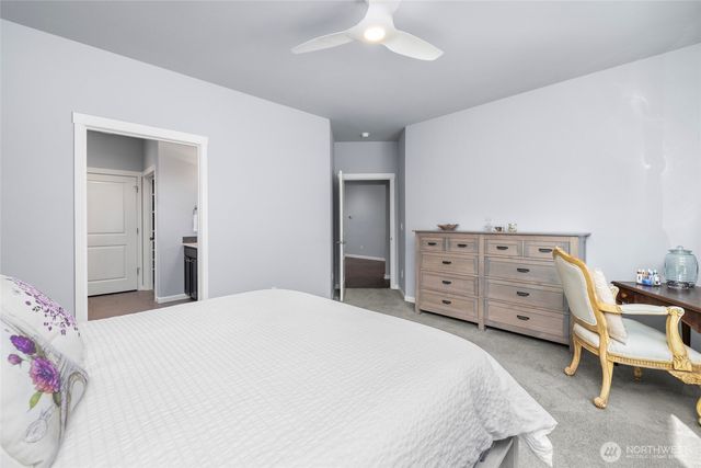 518 Twin Brooks Drive, Mount Vernon, WA 98273